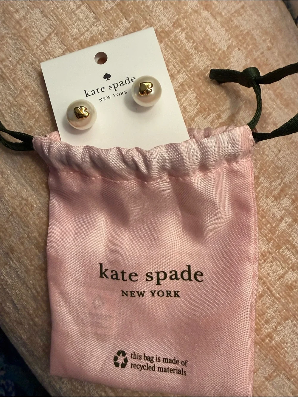 kate spade Pearl Earrings with  Drawstring Pouch